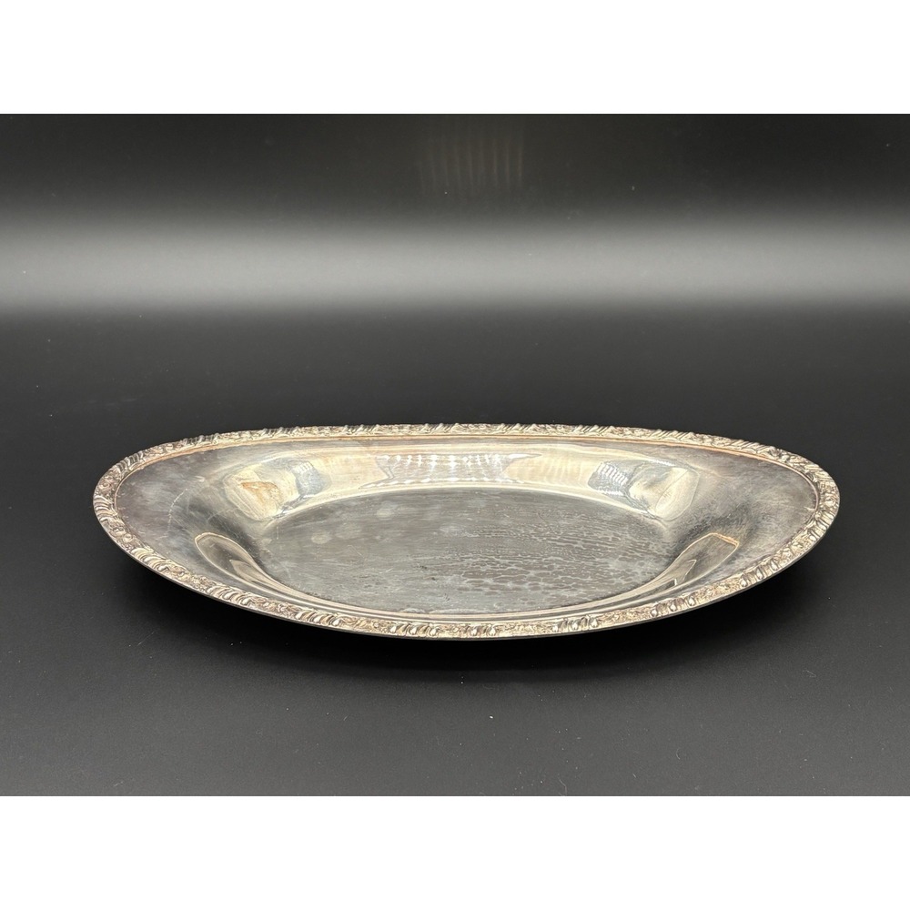 Vintage Oneida Community Ltd. Silver-Plated Oval Serving Platter / Bread Dish